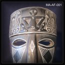 Maske mit St�nder Afrika Holz Schnitzerei (MA-AF-001)