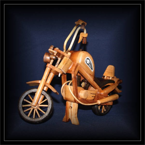 Harley Motorrad Chopper Holz hell 40X30cm (DEKO-002)